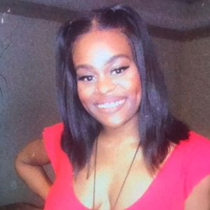 Meet your Posher, Malika